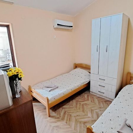 Apartments Skaljari Kotor Exterior foto